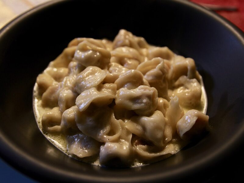 Creamy Tomato Tortellini Skillet