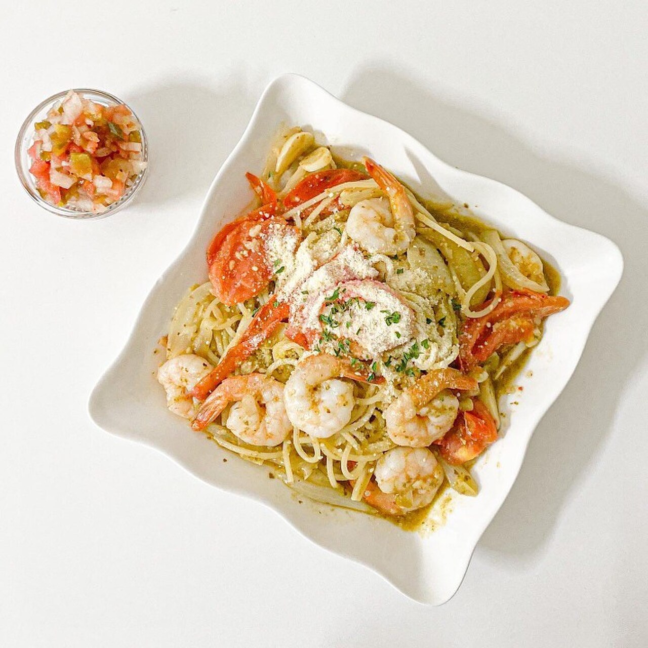Shrimp and basil pasta close-up