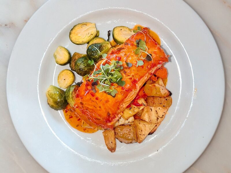 Honey Garlic Salmon and Green Beans